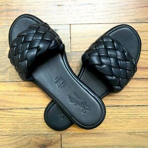 Black Seychelles Slides